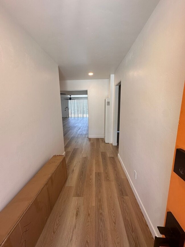 Building Photo - 6249-6253 Mary Lane Dr Unit 6251