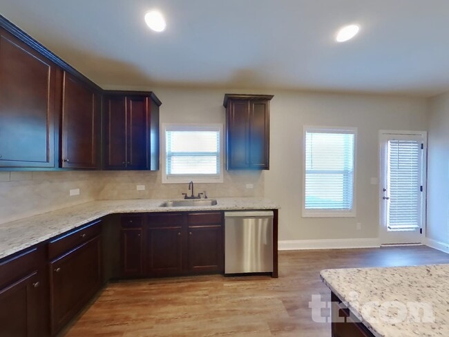 Photo - 131 Huntsman Dr