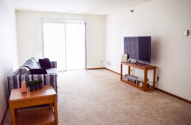 Cameron Heights Associates LLC