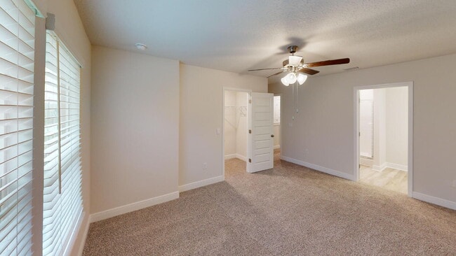 Photo - 710-E Giese Ln