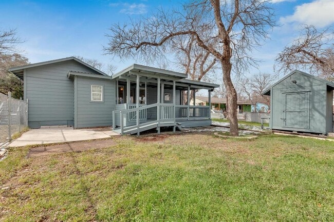 Building Photo - 8503 Rosemary Ln