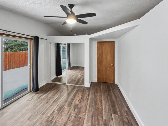 Photo - 9330 Emerald Dr