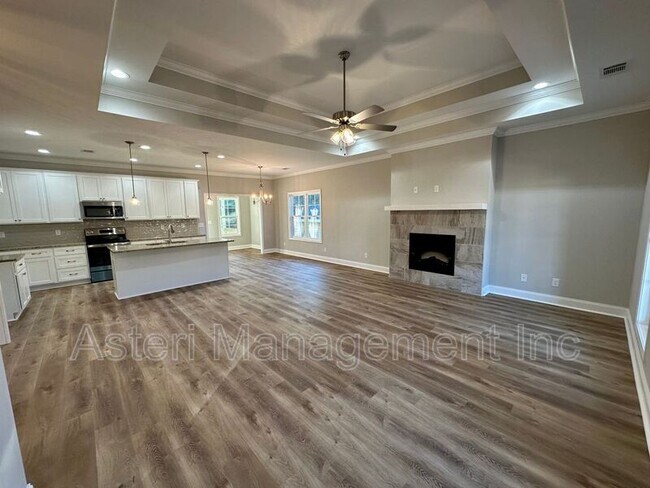 Photo - 107 Lasso Drive