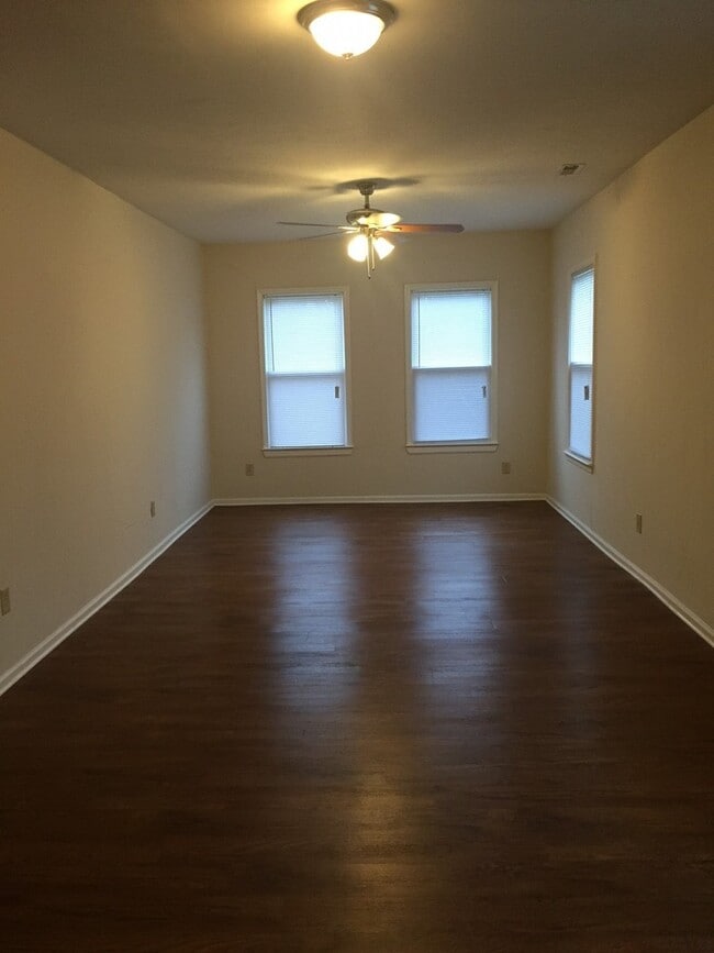 Photo - 1336 W 38th St Unit B