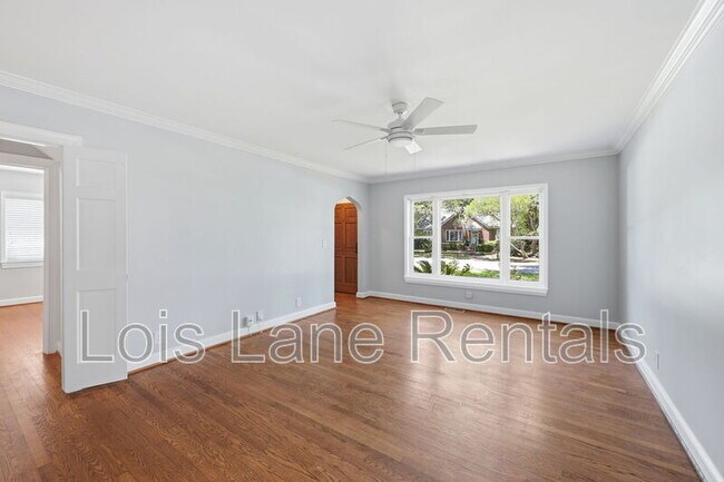 Photo - 2043 Wappoo Dr