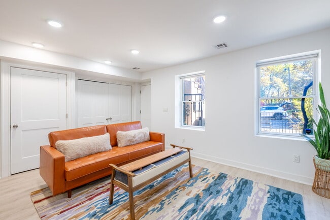 Photo - 782 Grand St Unidad 1