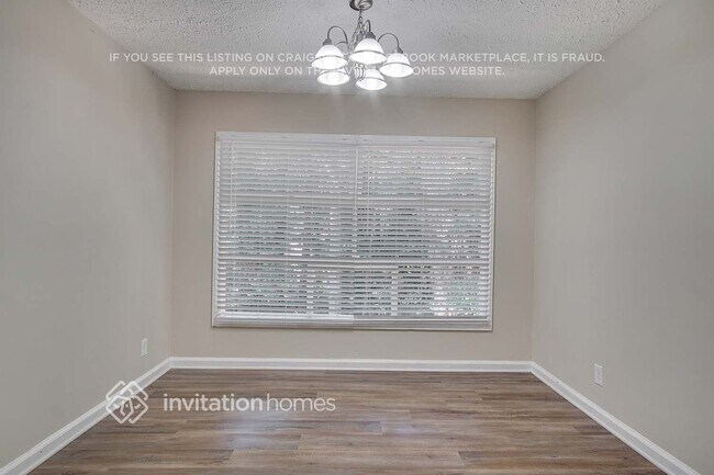 Photo - 1429 David Cir