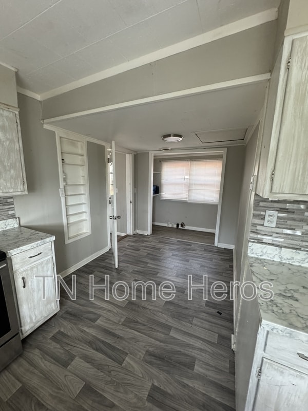 Photo - 2409 Hoitt Ave