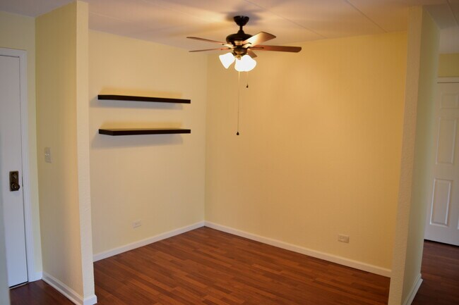 1 Renaissance Pl Unit 207