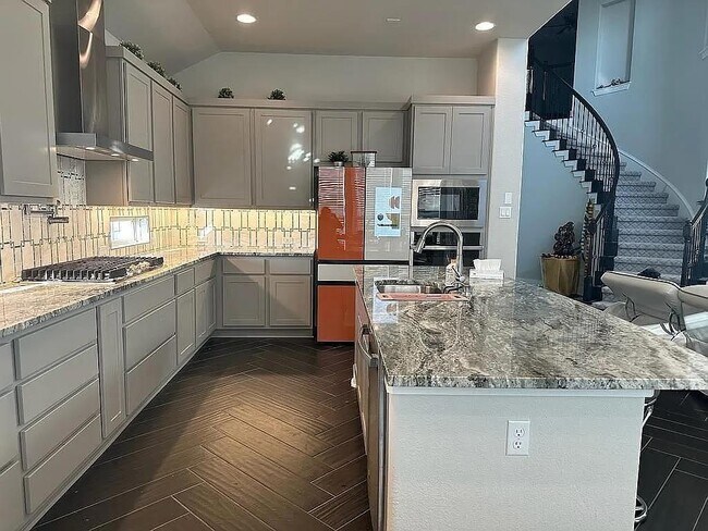 Photo - 200 Lotti Ln