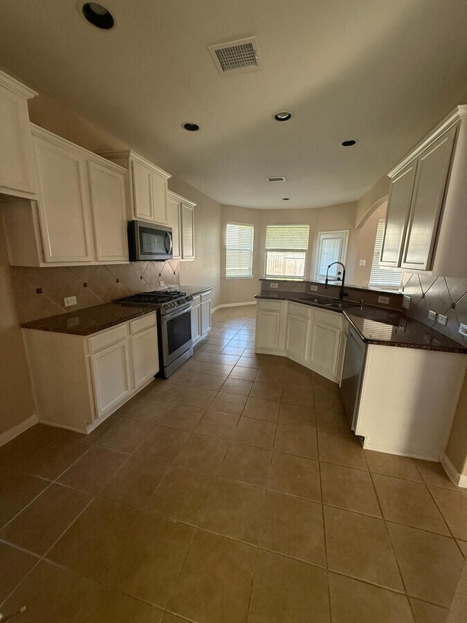 Photo - 7507 Crescent Lake Ct