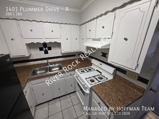 Photo - 1401 Plummer St Unit A