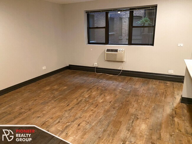 Photo - 518 W Wrightwood Ave