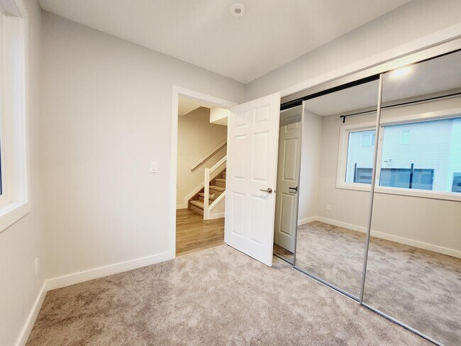 Photo - 804 Welsh Dr SW