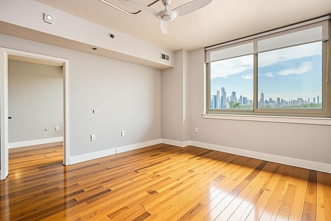 Building Photo - 800 Jackson St