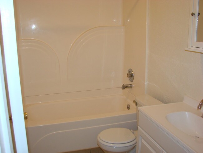 Photo - 721 Main St Unit #5