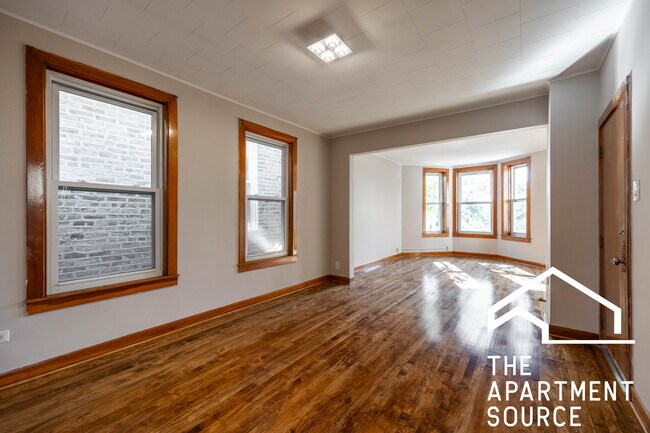 Photo - 2040 W Cullerton St Unit 2