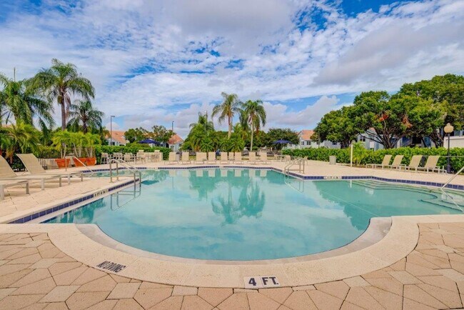 Royal St. George at the Villages Apartment Homes