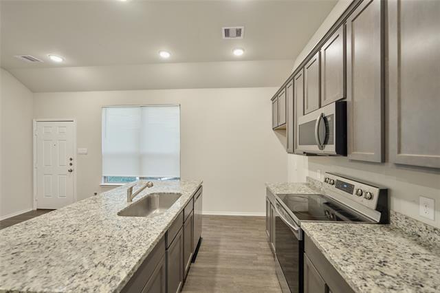 Photo - 9992 Calendar St