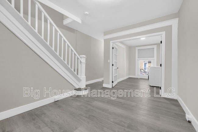 Photo - 333 S Lehigh St