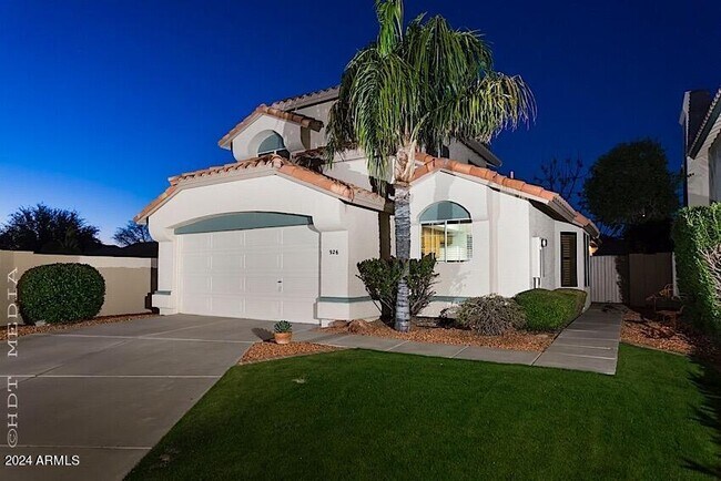 Photo - 926 W San Mateo Ct