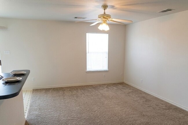 Photo - 2607 Schwald Rd