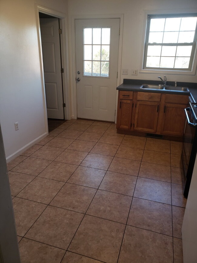 Photo - 240 Oakley Dr Unit 240 Oakley Drive Apt A