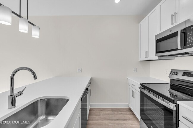 Photo - 19 Carr Ave Unit 301