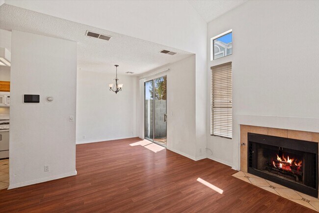 Photo - Centrally located Townhome/Fenced Yard