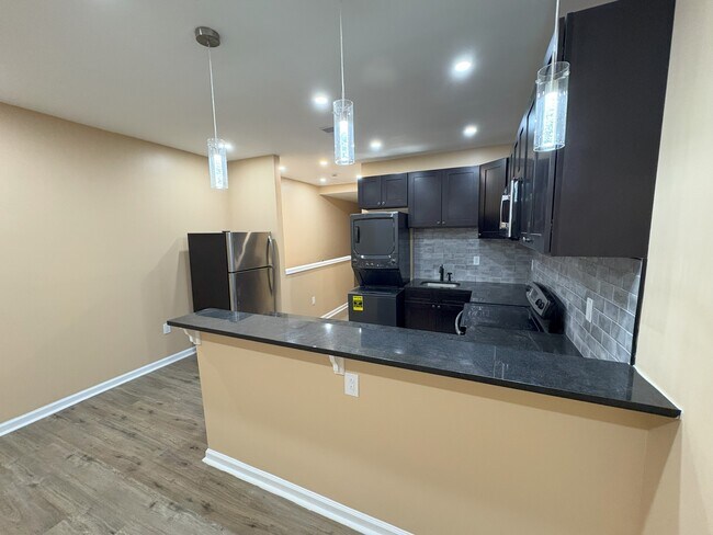 Photo - 2214 N Delhi St Apartments Unit # 2