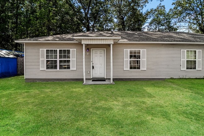 Building Photo - 3909 Tates Mill Rd Unit 4B Rental