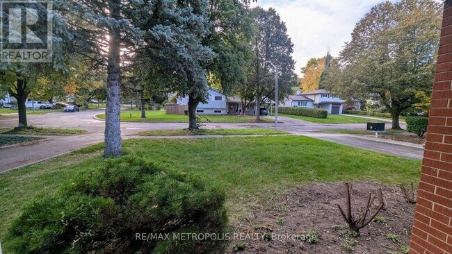 Photo - 83 Longwood Dr