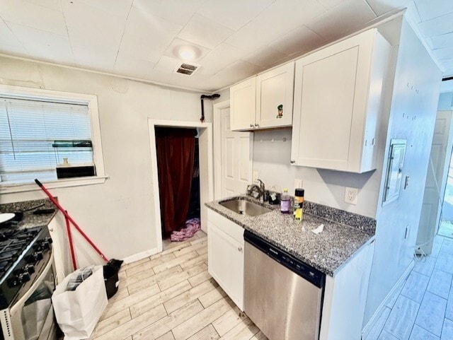 Photo - 136 Bow St Apartment Unit 1A