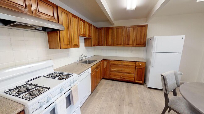 Photo - 762 Hamilton Ave