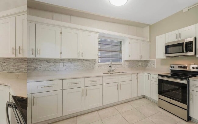 Photo - 8526 Bengalin Ave