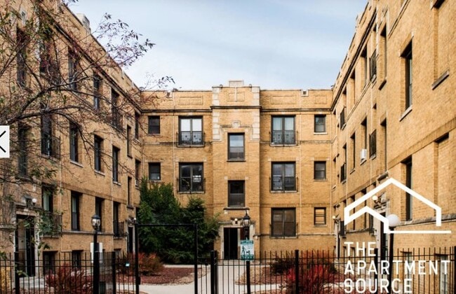 Photo - 730 W Roscoe St Unit 2