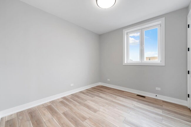 Photo - 4029 South Calumet Avenue