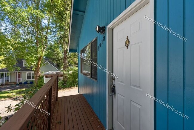 Photo - Darling Two Bedroom With Large Fenced Yard...