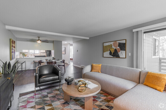 Interior Photo - Veri on Cascade Rental