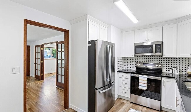 Photo - 2015 168th Ave NE