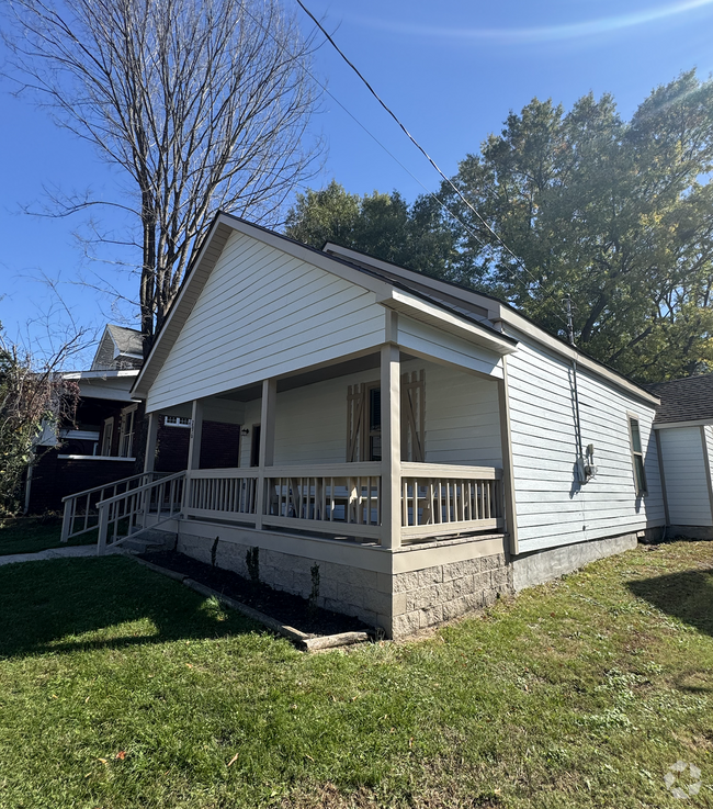 Building Photo - 301 W Deaderick St Rental