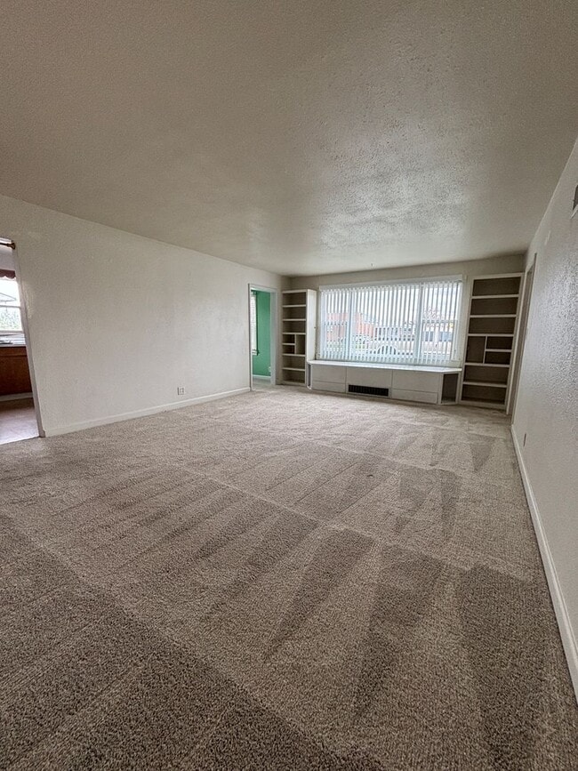 Photo - 512 1/2-417 1/2 16th St W Unidad 417 16th ST W