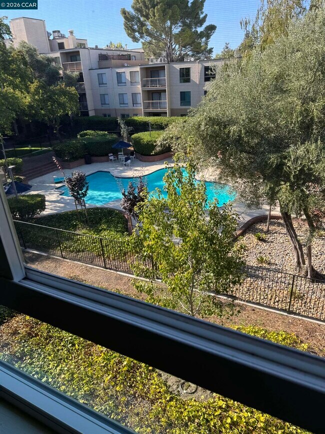 Photo - 450 N Civic Dr Unit 306