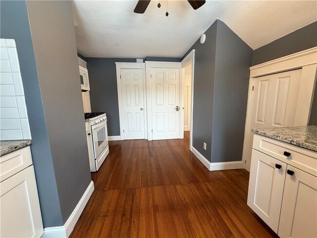 Photo - 87 Bentley St Unit 2