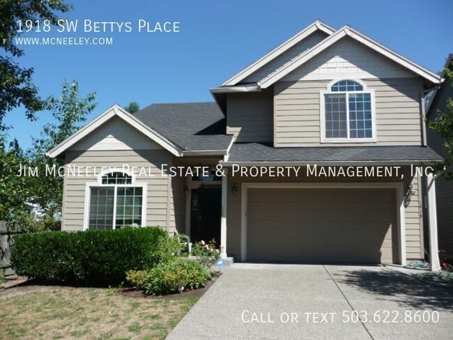 Building Photo - 1918 SW Betty's Pl