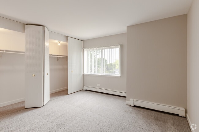 1BR, 1BA - 635SF - Bedroom
