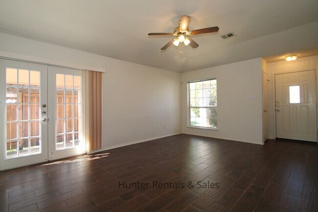 Photo - Amazing Fox Creek Home!
