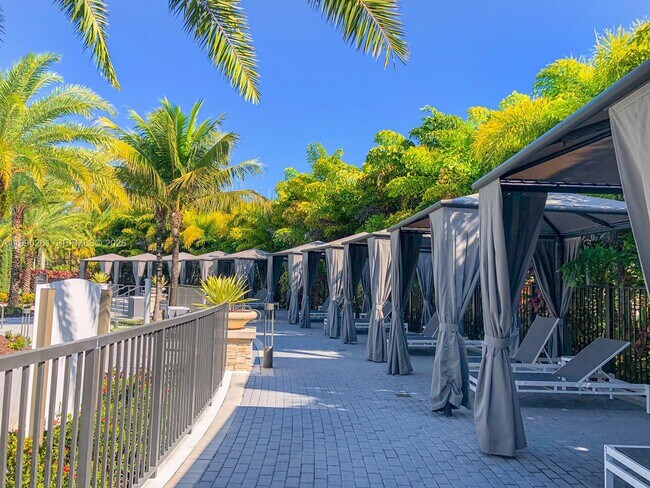 Photo - 8055 NW 104th Ave Unidad 2