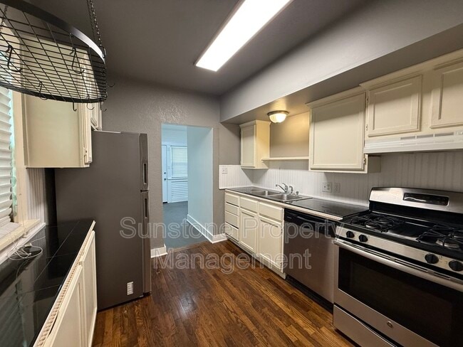 Photo - 223 S Evanston Ave