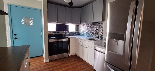 Photo - 2br - 2bd/1bth Two Stories | West Maui Tra...